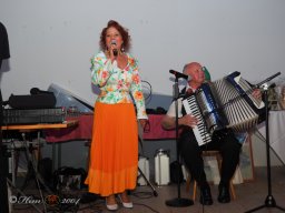 Künstler helfen Kinder - Mit Musik zur Menschlichkeit